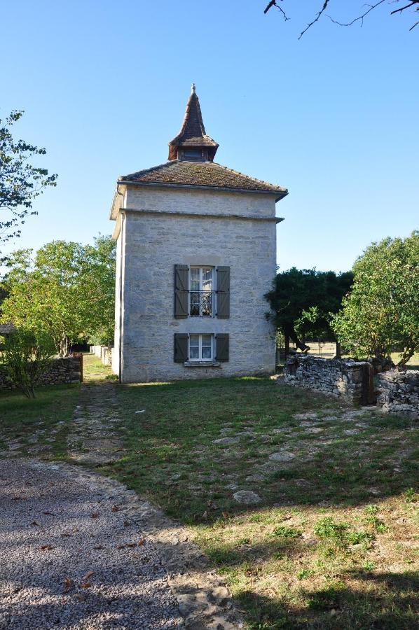 Domaine De Fangal, Pgeonnier 2p, Maison 8p - Piscine 25m - Climatises *