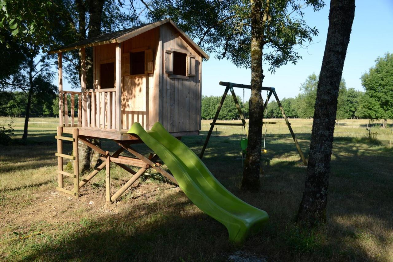 Domaine De Fangal, Pgeonnier 2p, Maison 8p - Piscine 25m - Climatises Ferienhaus *